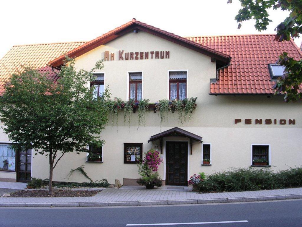 Hotel Pension Am Kurzentrum 바트수데로드 외부 사진